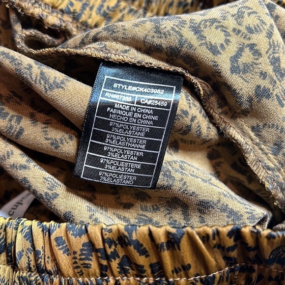 Cupcakes & Cashmere Rey Jogger Pants Size XS - Picture 10 of 10